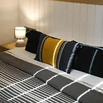 Club-e Otel 4*