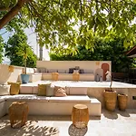 Otel Club-e 4*