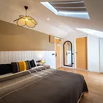 Otel Club-e