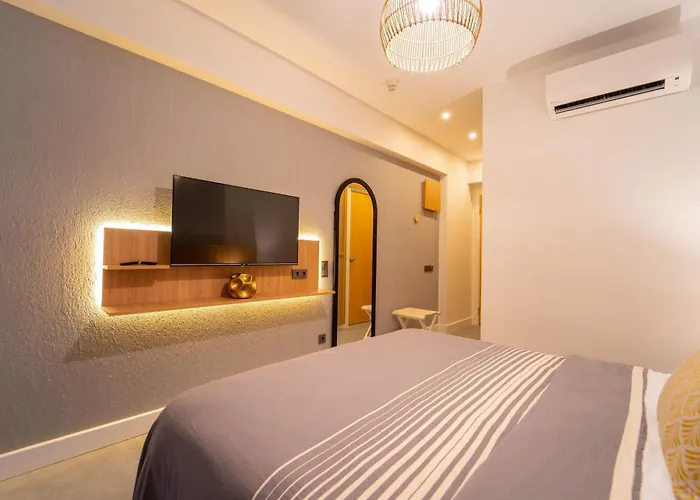 Hotel Club-e 4*