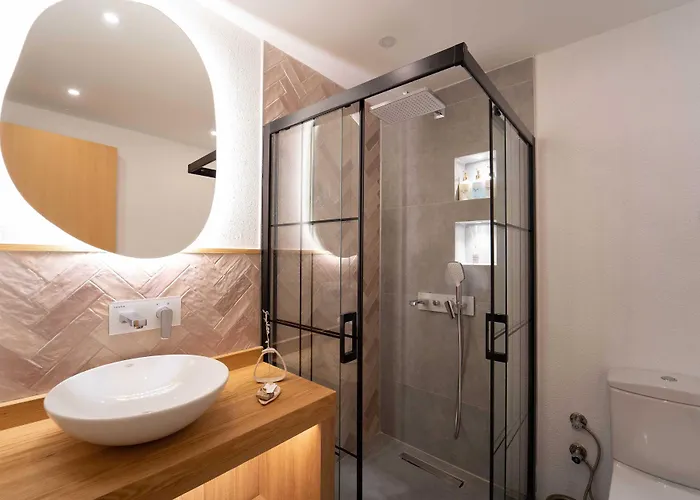 Hotel Club-e 4*