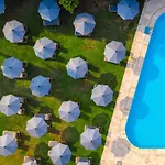 Hotel Club-e 4*