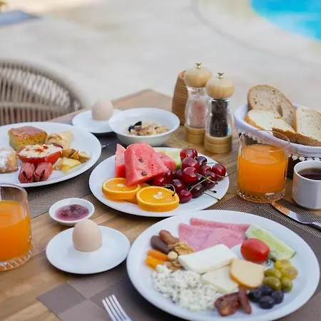 מלון Club-e פאטהיה