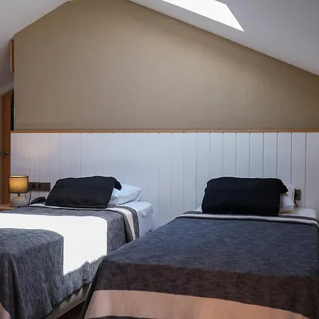 Club-e Hotel 3*