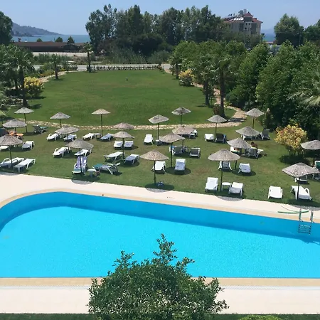 Club-e 4* Φετιγιέ