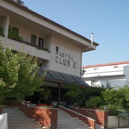 Club-e Ξενοδοχείο Φετιγιέ
